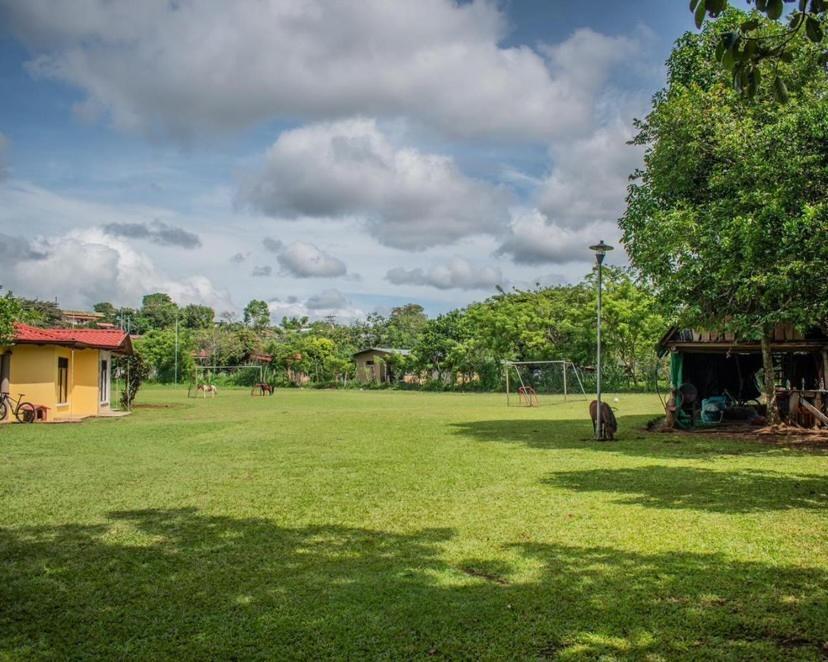 Linda Casa De Verano Con Amplias Zonas Verdes San Isidro De El General Bagian luar foto