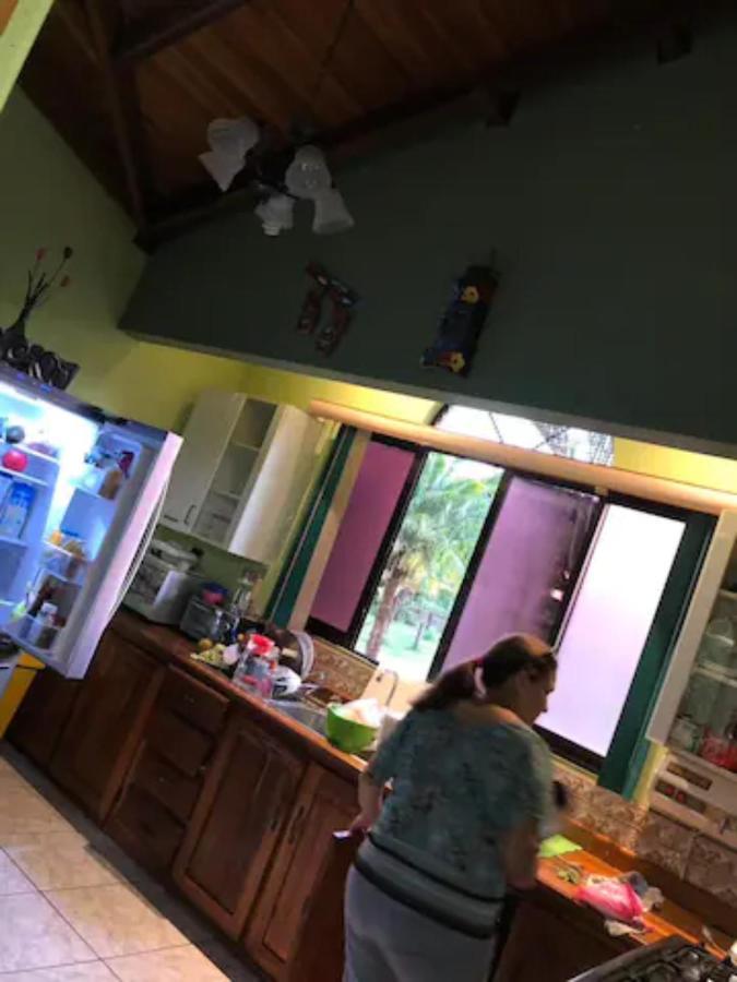 Linda Casa De Verano Con Amplias Zonas Verdes San Isidro De El General Bagian luar foto